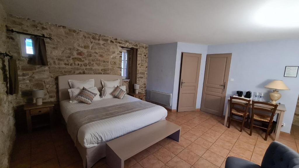 Logis La Bastide Saint Bach Suze-la-Rousse