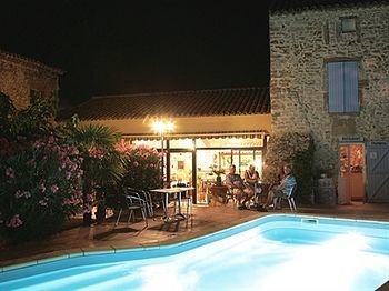 Hotel Logis La Bastide Saint Bach